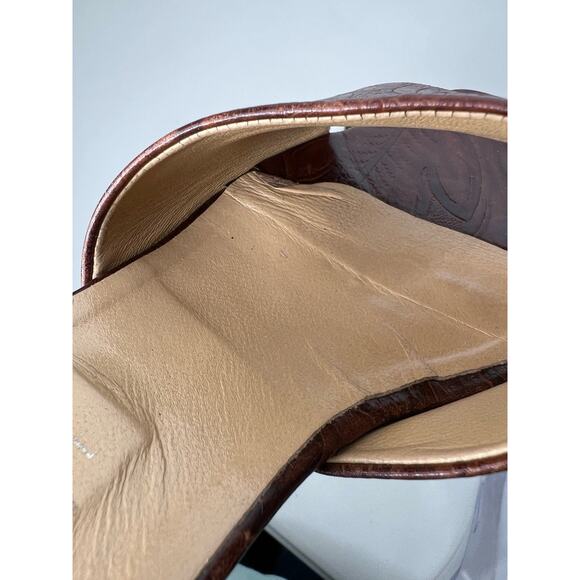 Saks Fifth Avenue Sandals Embossed Brown Slip On Size 8 - Picture 10 of 10